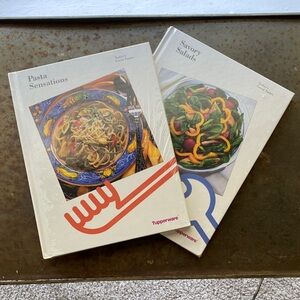 Tupperware Cookbooks SAVORY SALADS & PASTA SENSATIONS (1994) Hardcover VTG NWT